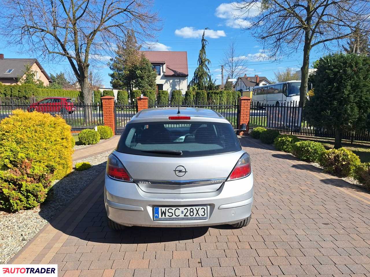 Opel Astra 2011 1.7 125 KM