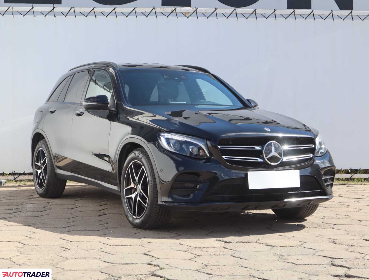 Mercedes GLC 2018 2.0 207 KM