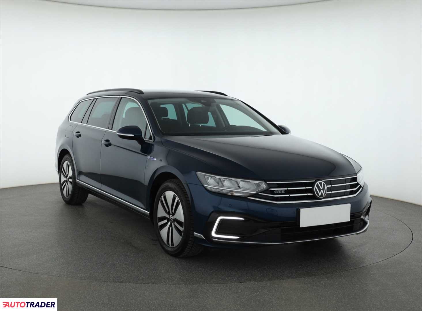 Volkswagen Passat 1.4 214 KM 2021r. (Piaseczno)