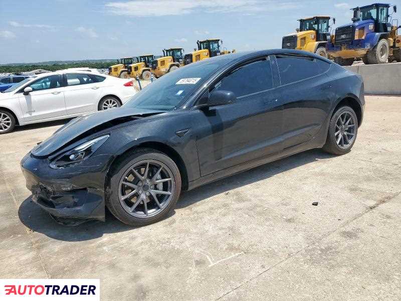 Tesla Model 3 2023