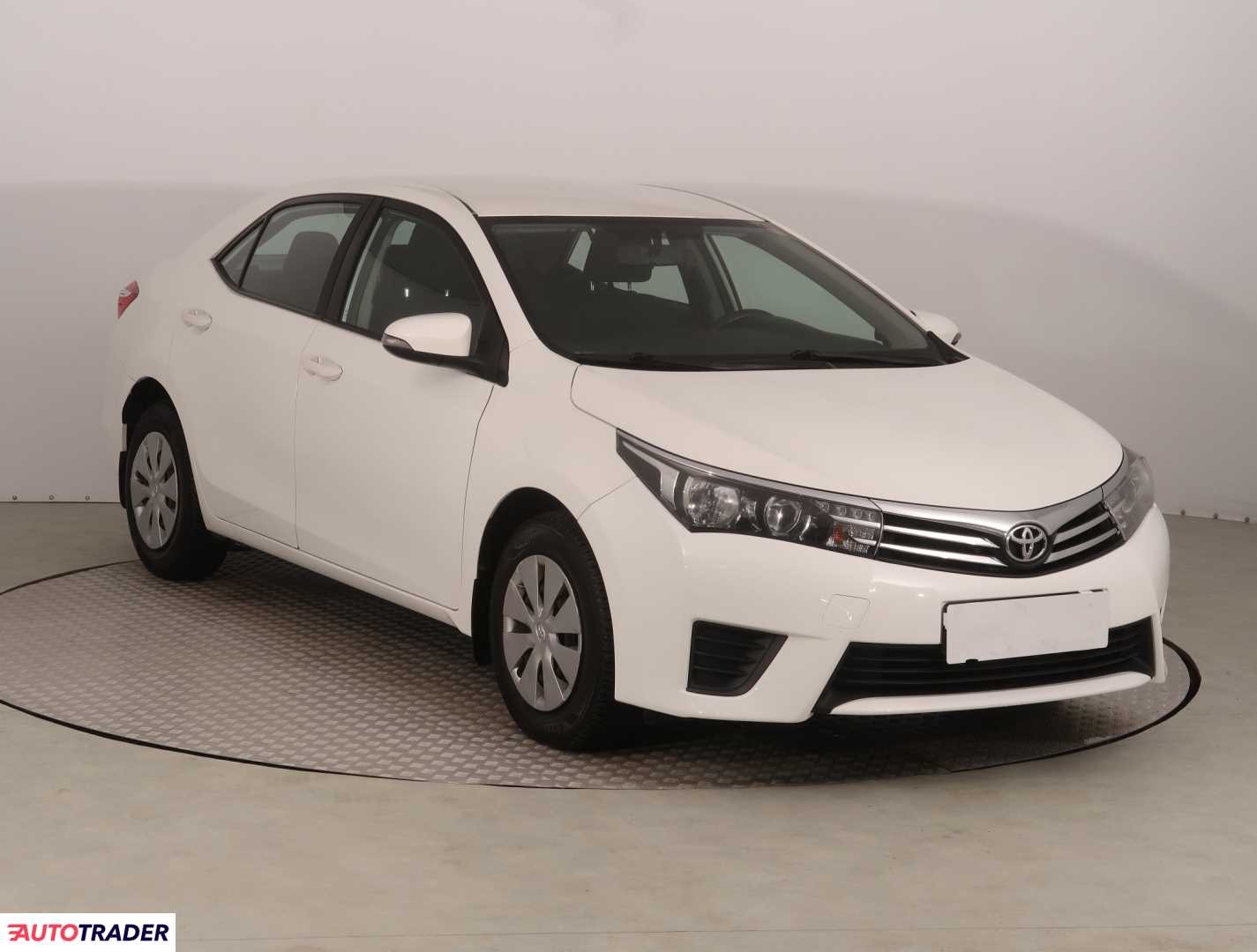 Toyota Corolla 1.6 130 KM 2015r. (Piaseczno)