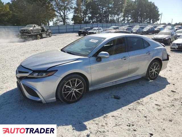 Toyota Camry 2.0 benzyna 2024r. (LOGANVILLE)