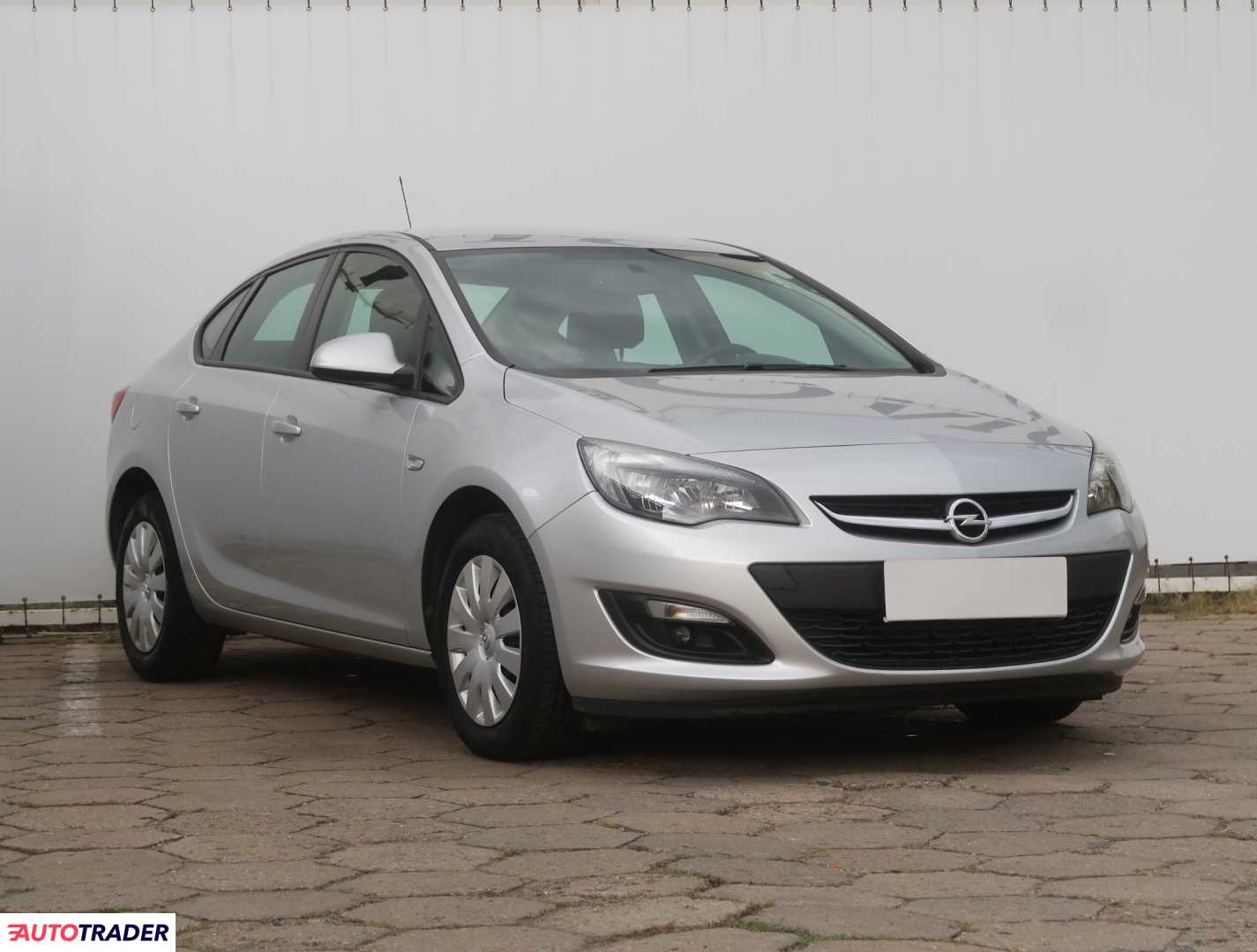 Opel Astra 2018 1.4 138 KM