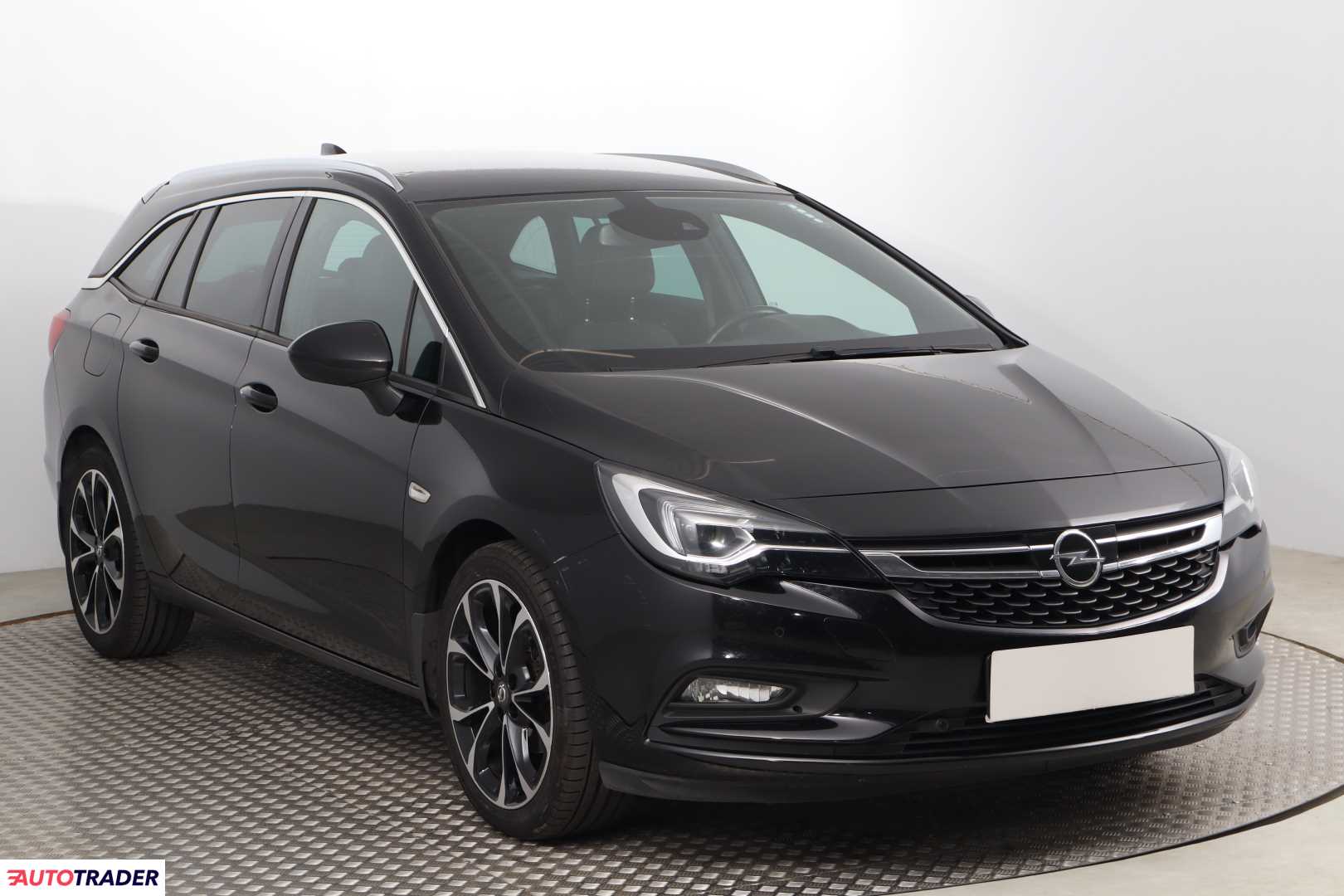 Opel Astra 2017 1.4 147 KM