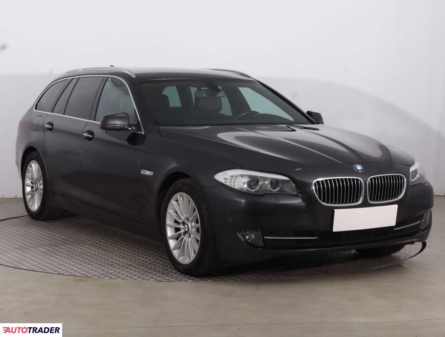 BMW 520 2013 2.0 181 KM