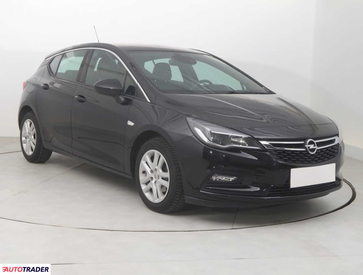 Opel Astra 2017 1.4 123 KM