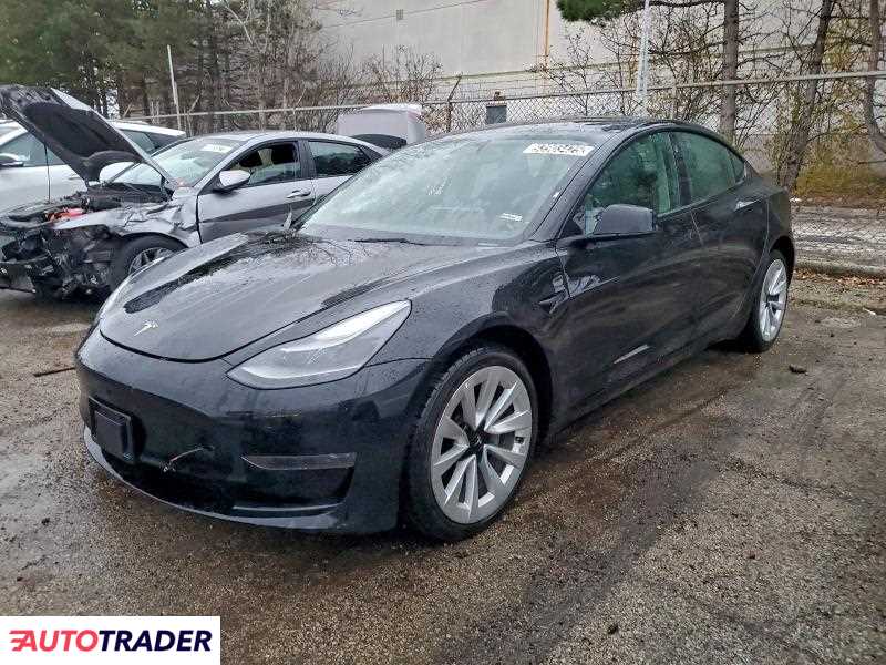 Tesla Model 3 2023
