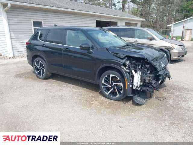 Mitsubishi Outlander 2024 2