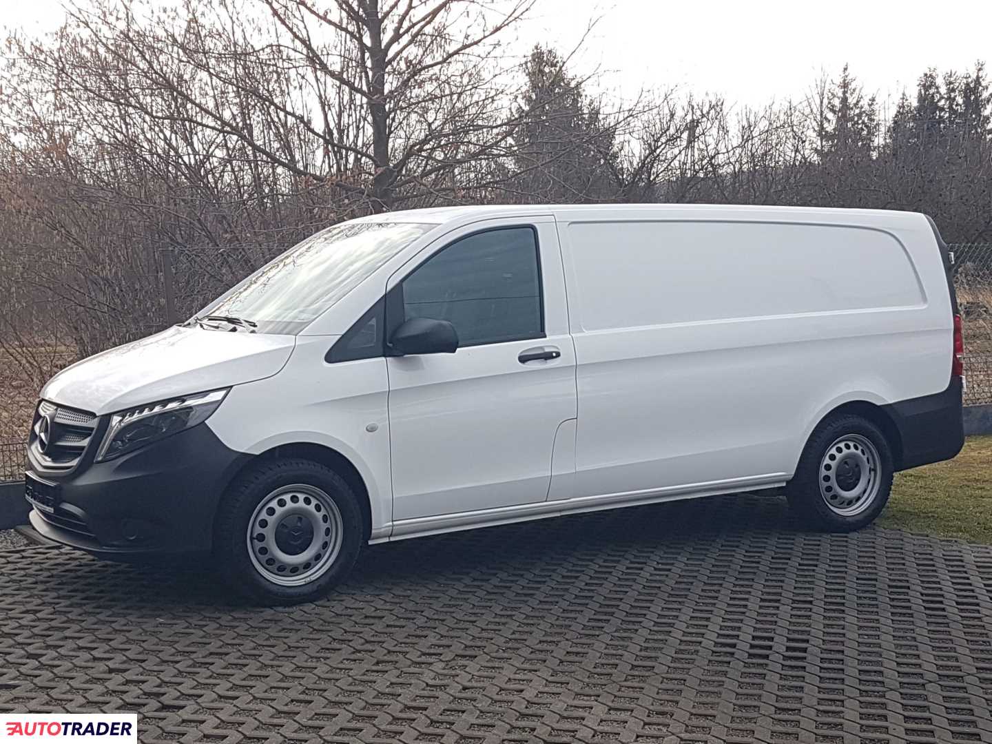 Mercedes Pozostałe 2024 2.0 190 KM