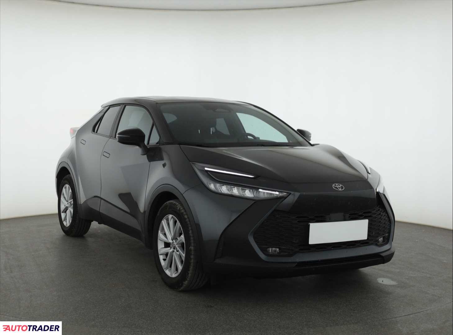 Toyota C-HR 2024 1.8 120 KM