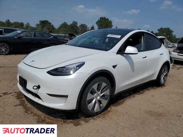 Tesla Model Y 2022