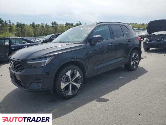 Volvo XC40 2023 2