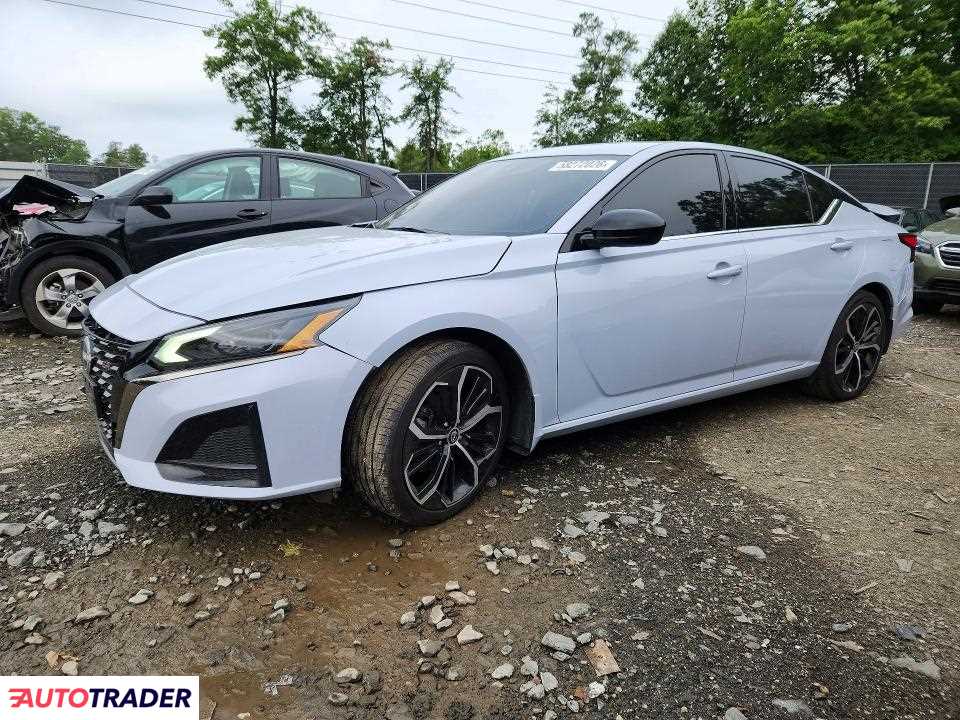 Nissan Altima 2024 2