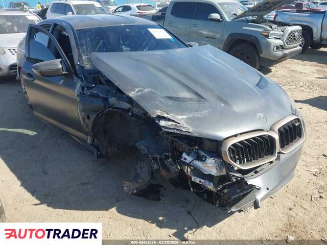 BMW M5 2022 4