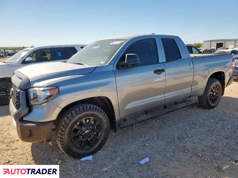Toyota Tundra 2021 5