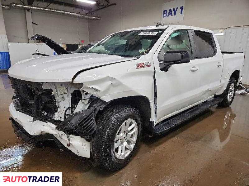 Chevrolet Silverado 2025 5