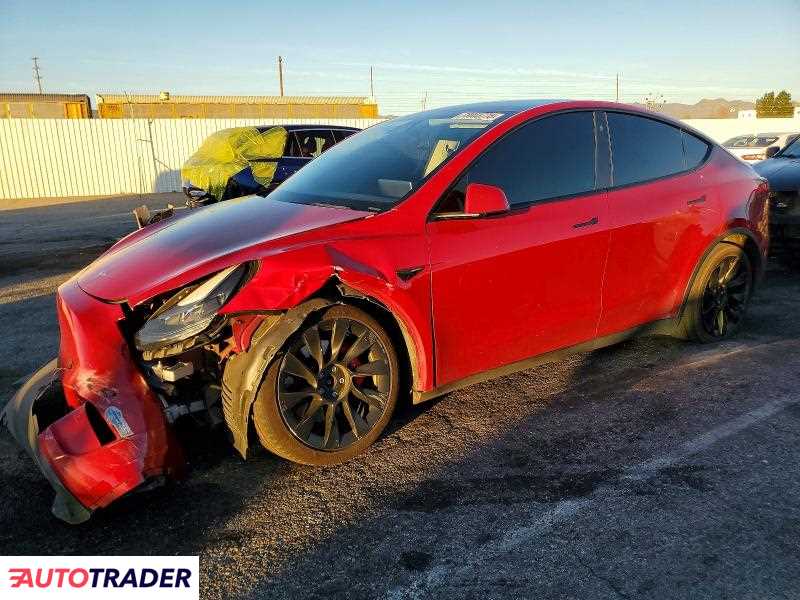 Tesla Model Y 2021