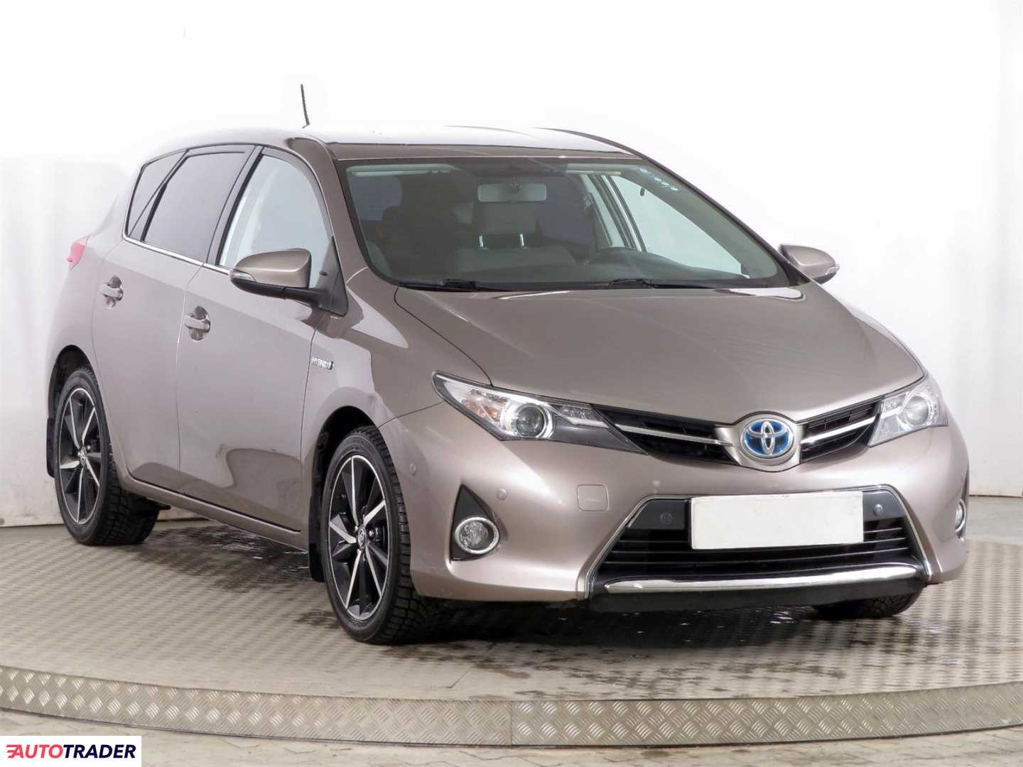 Toyota Auris 2014 1.8 134 KM Toyota Auris 2014 1.8 134 KM