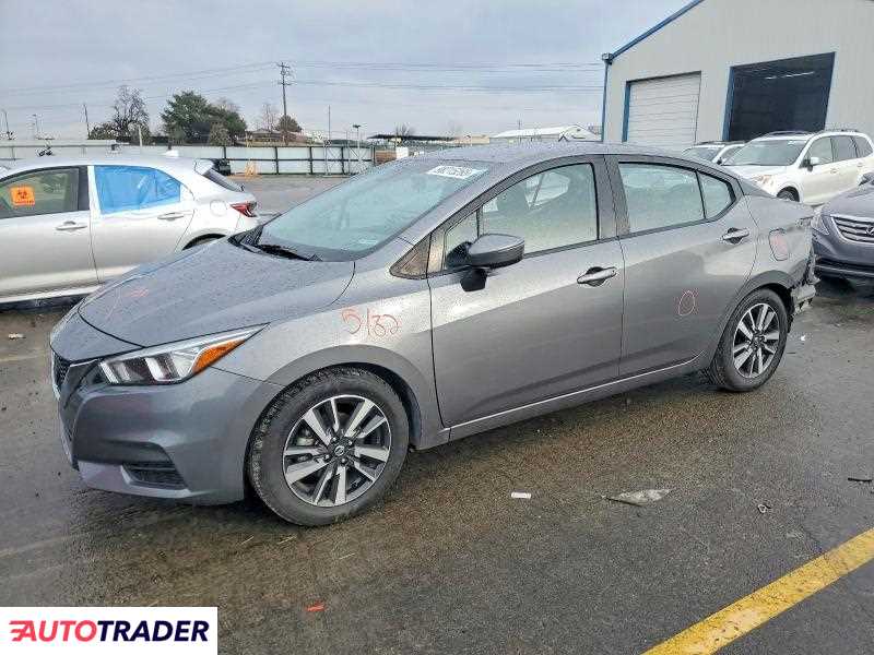 Nissan Versa 2020 1