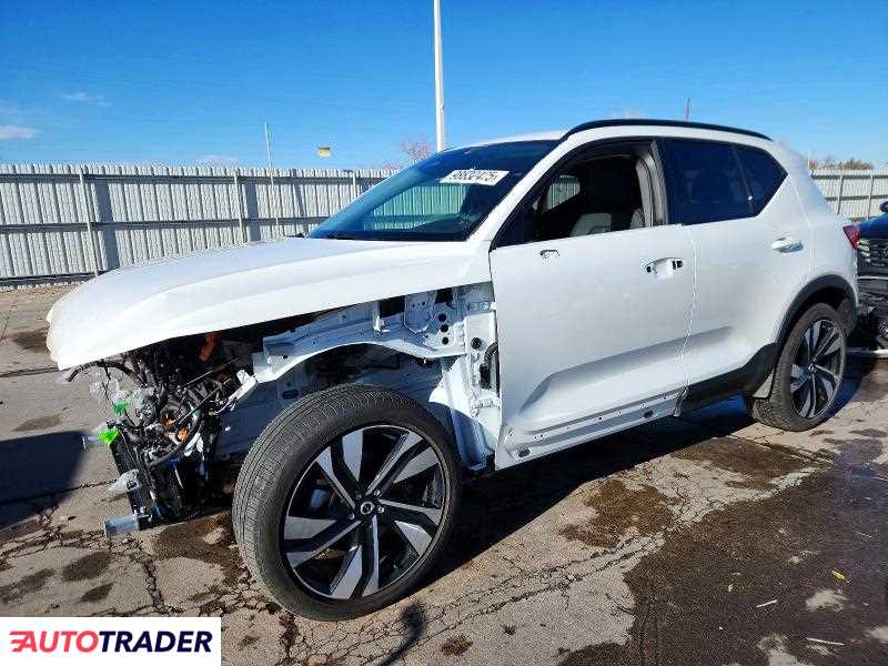Volvo XC40 2023 2