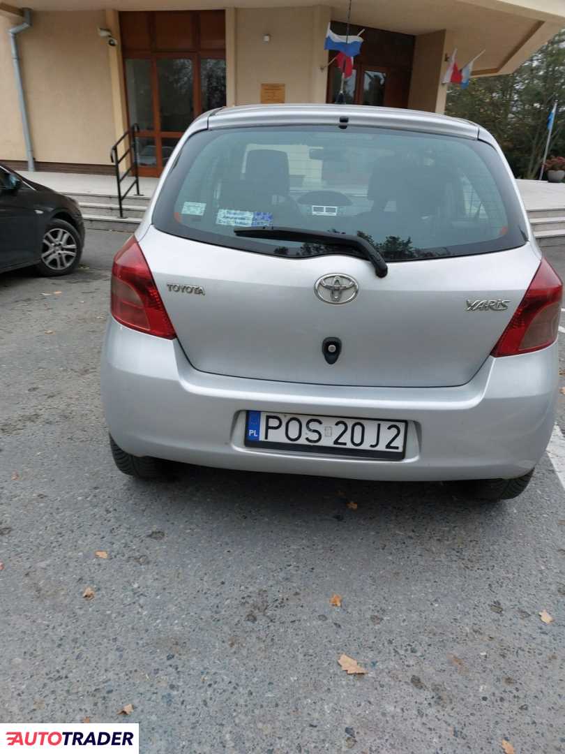 Toyota Yaris 2008 1.3 68 KM