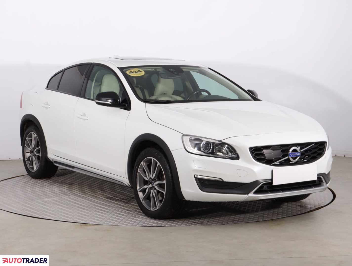 Volvo S60 2016 2.0 241 KM