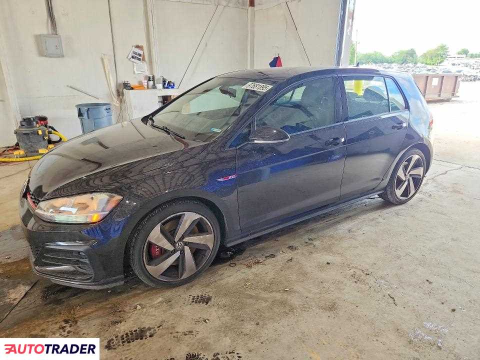 Volkswagen Golf 2021 2