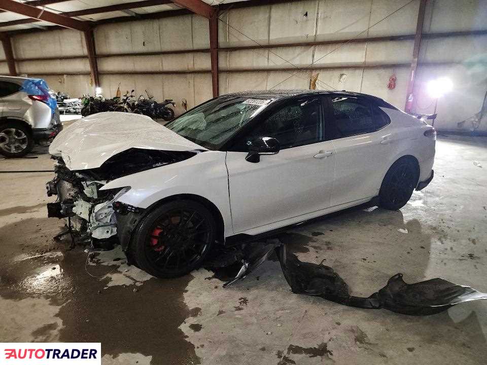 Toyota Camry 2024 3