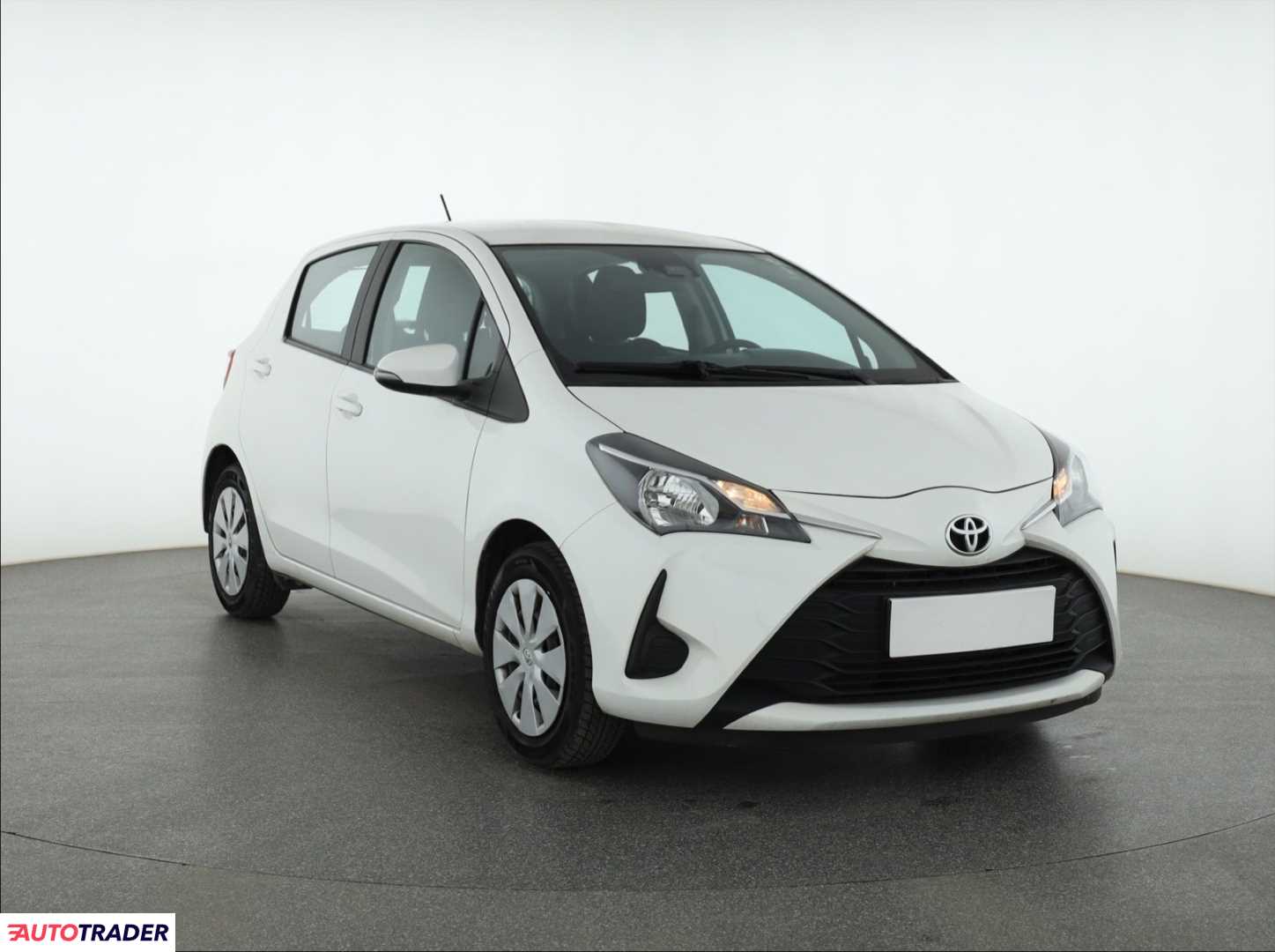 Toyota Yaris 1.0 71 KM 2019r. (Piaseczno)