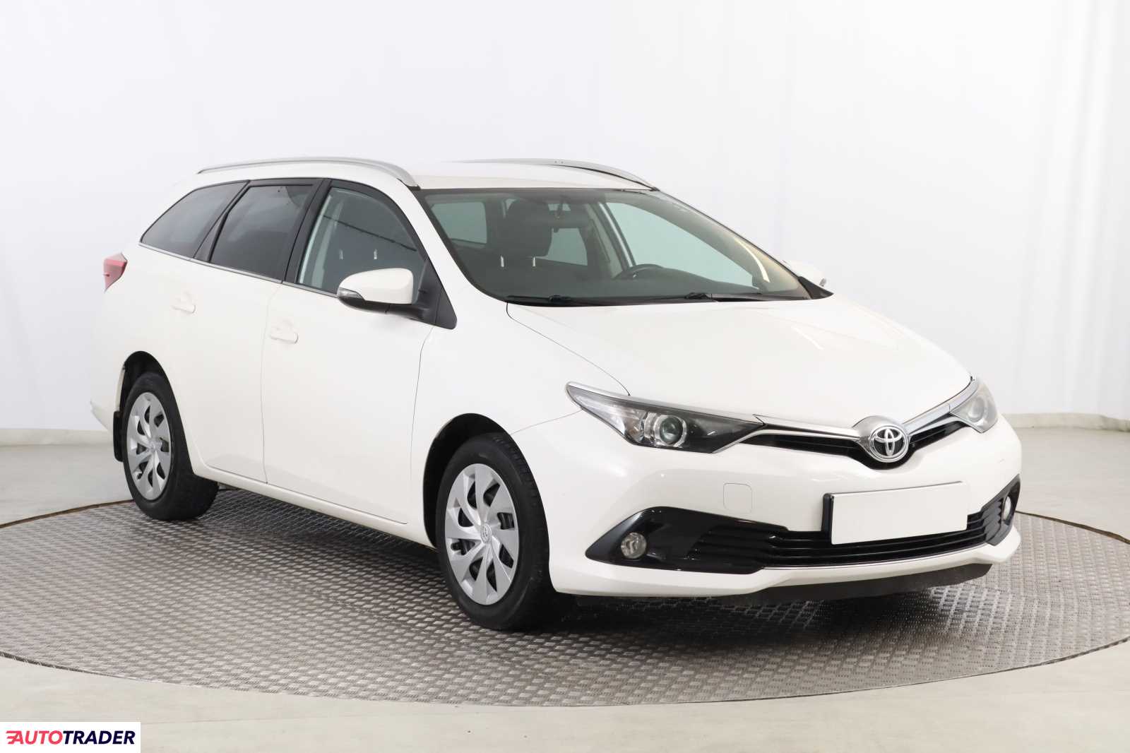 Toyota Auris 2016 1.6 130 KM Toyota Auris 2016 1.6 130 KM
