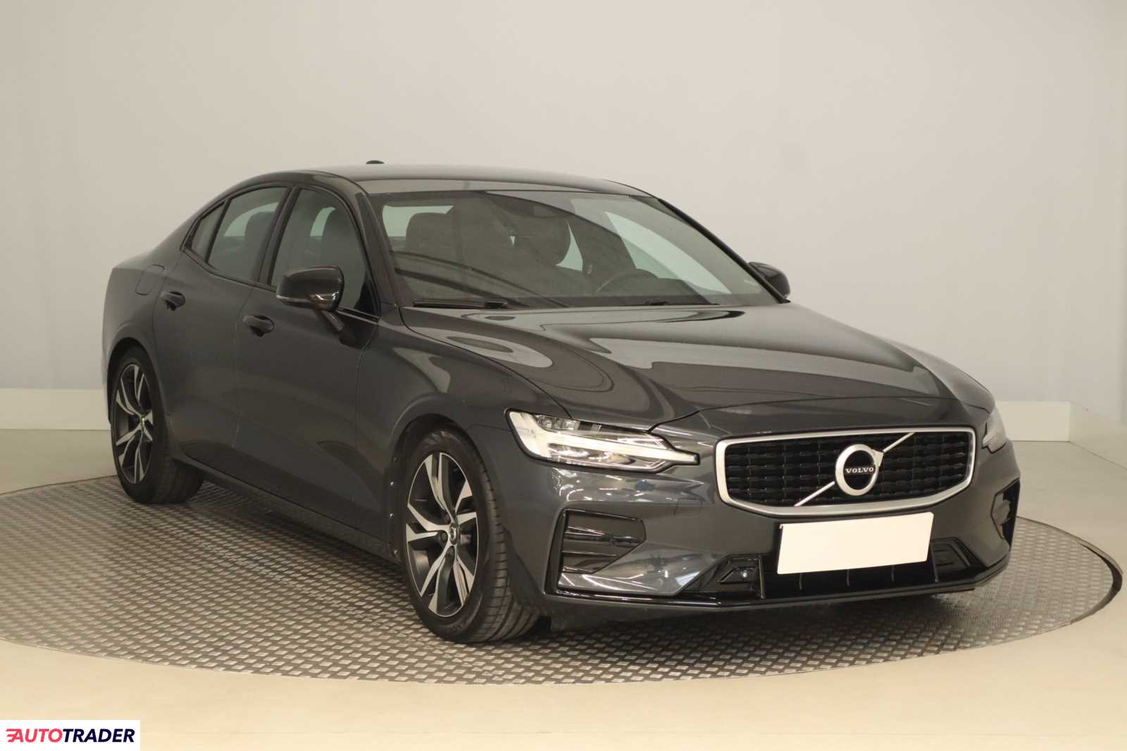 Volvo S60 2019 2.0 187 KM