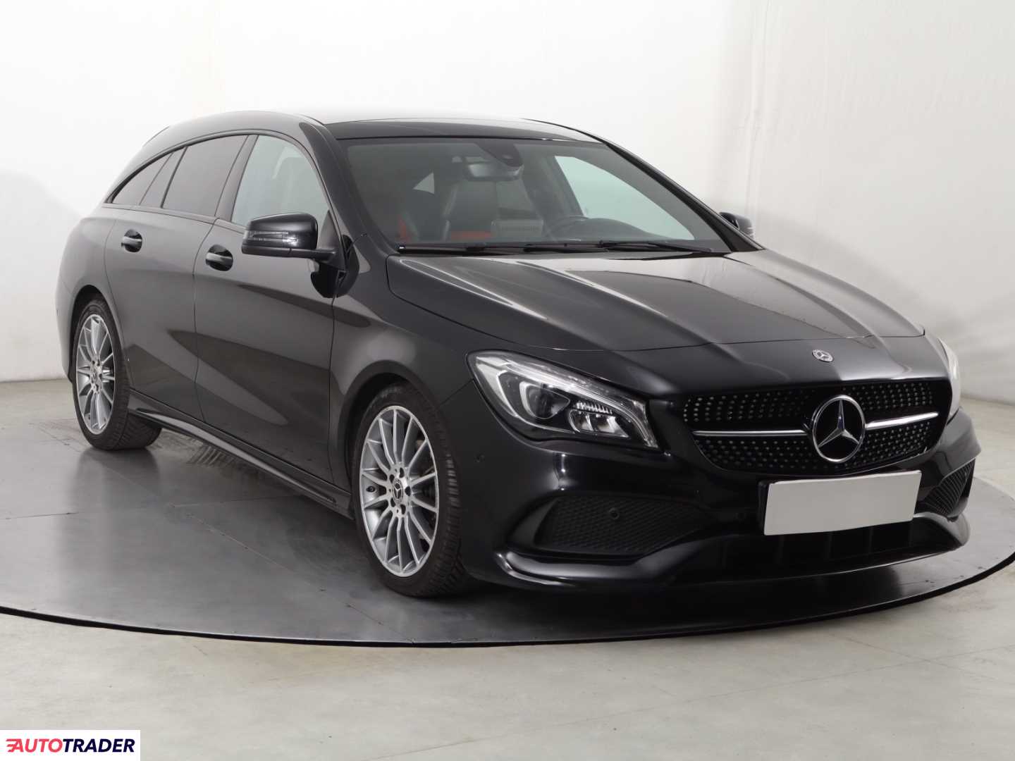 Mercedes Pozostałe 2019 1.6 120 KM