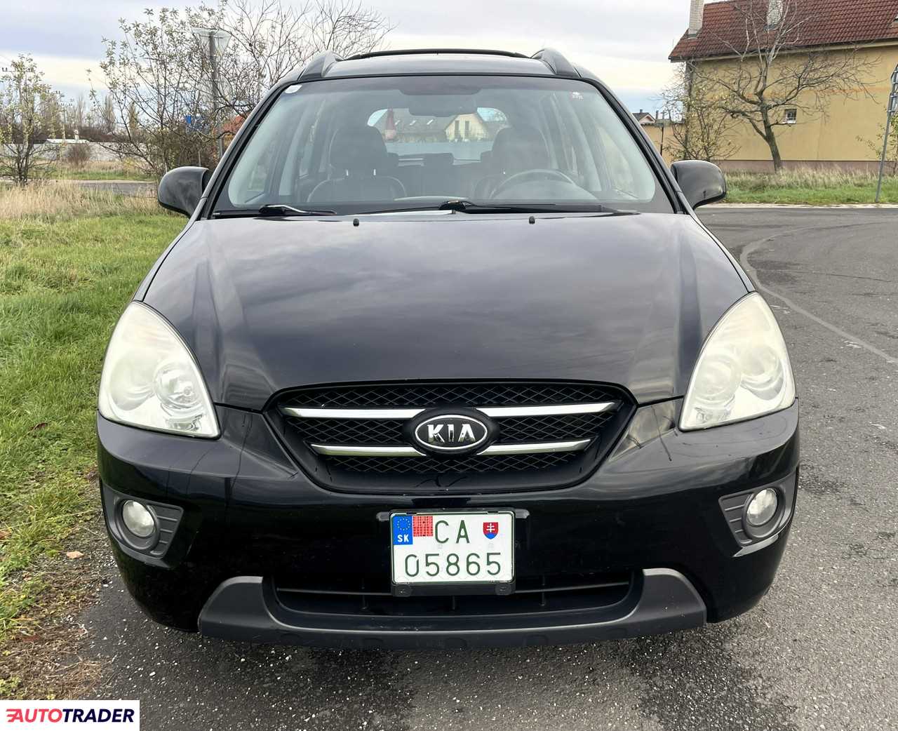 Kia Carens 2008 2.0 136 KM