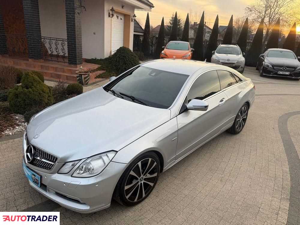 Mercedes E-klasa 2010 1.8 204 KM