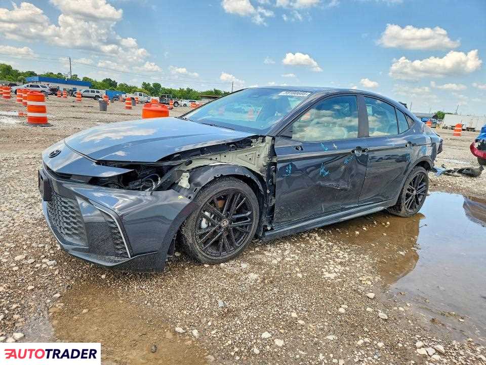 Toyota Camry 2025 2