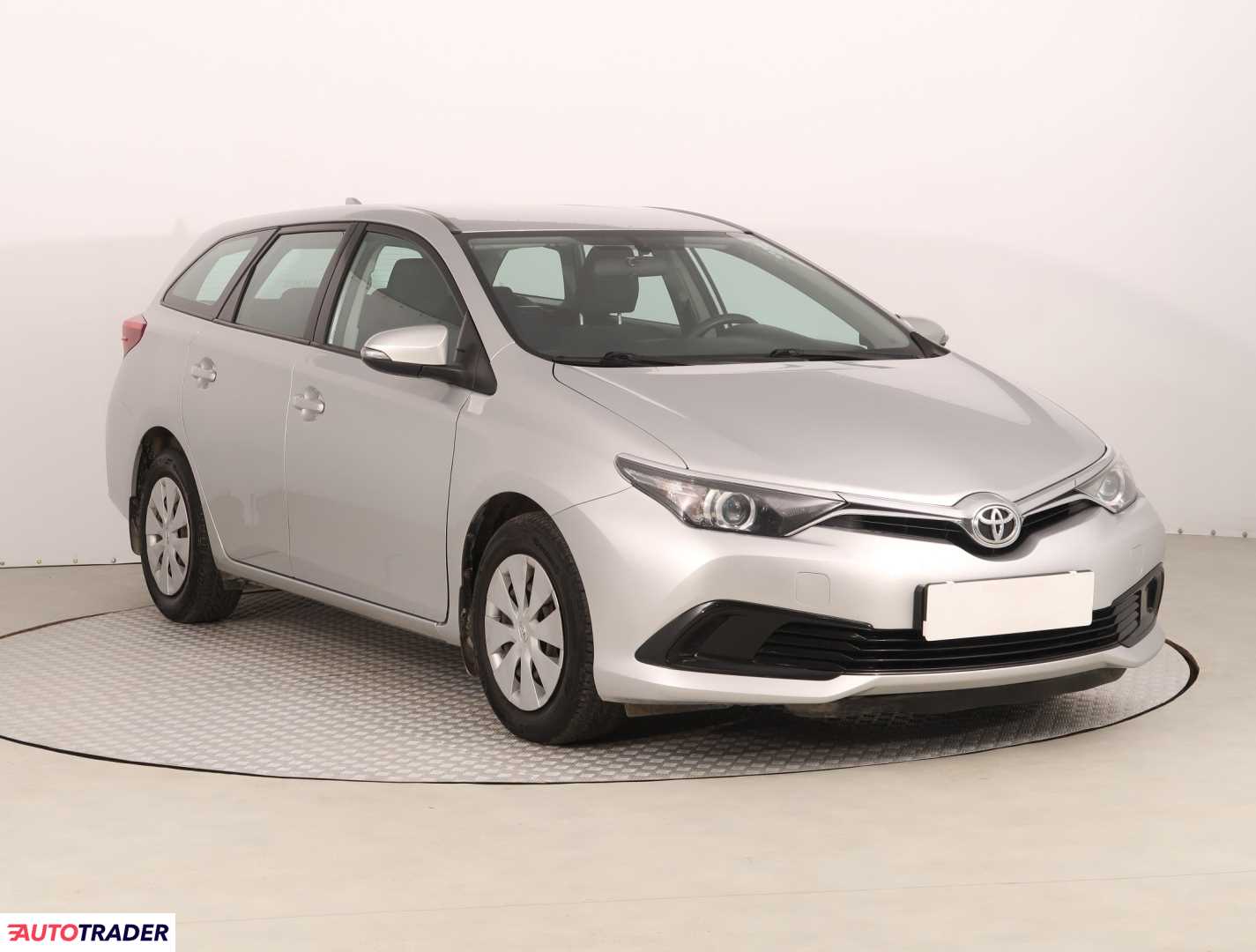 Toyota Auris 2018 1.4 88 KM