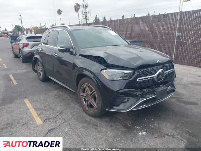 Mercedes GL 2024 3