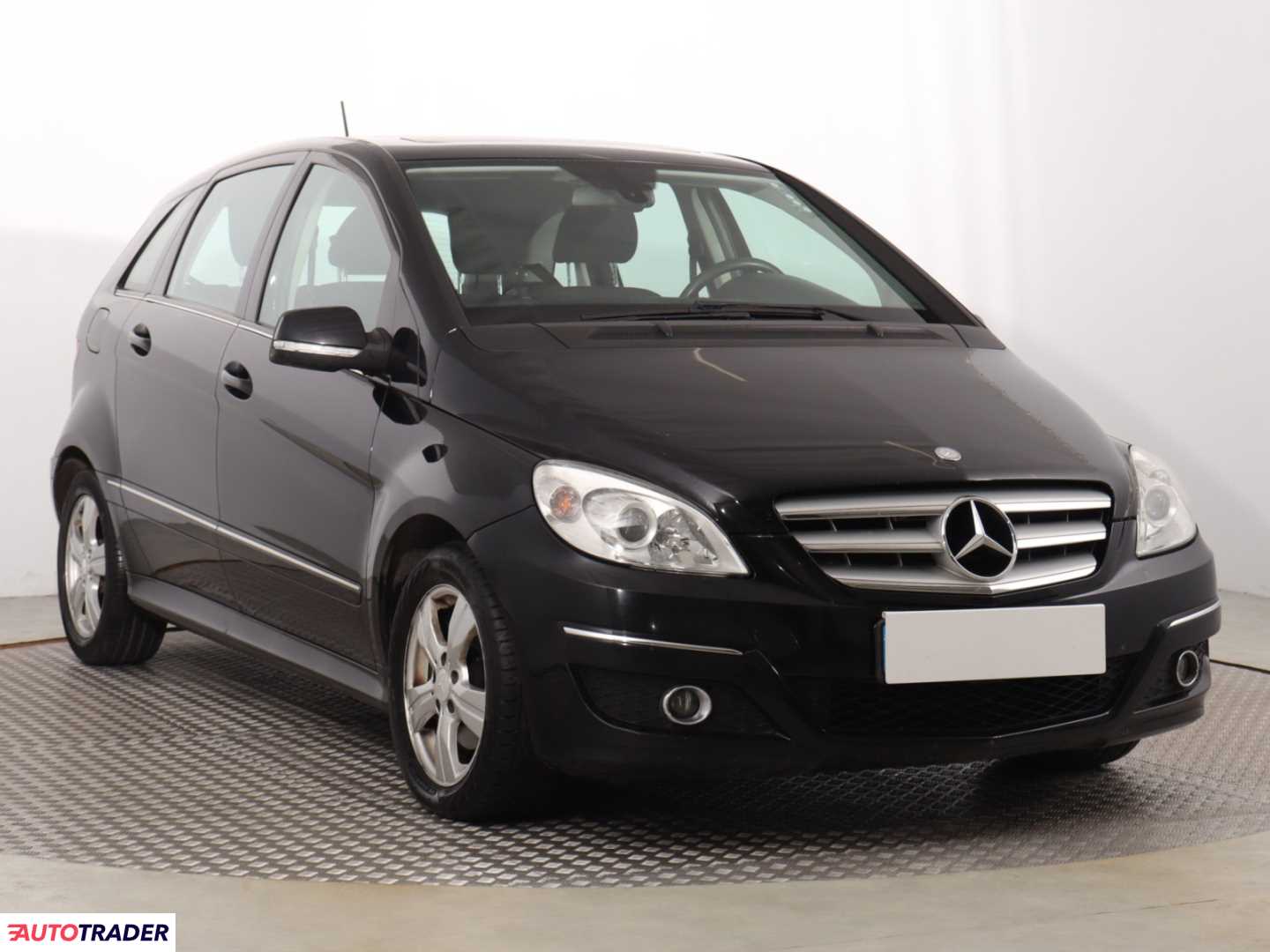 Mercedes B-klasa 2008 2.0 107 KM
