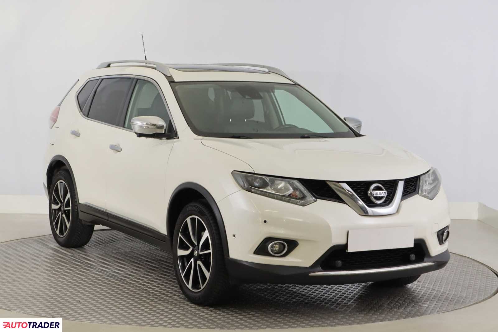 Nissan X-Trail 2015 1.6 160 KM