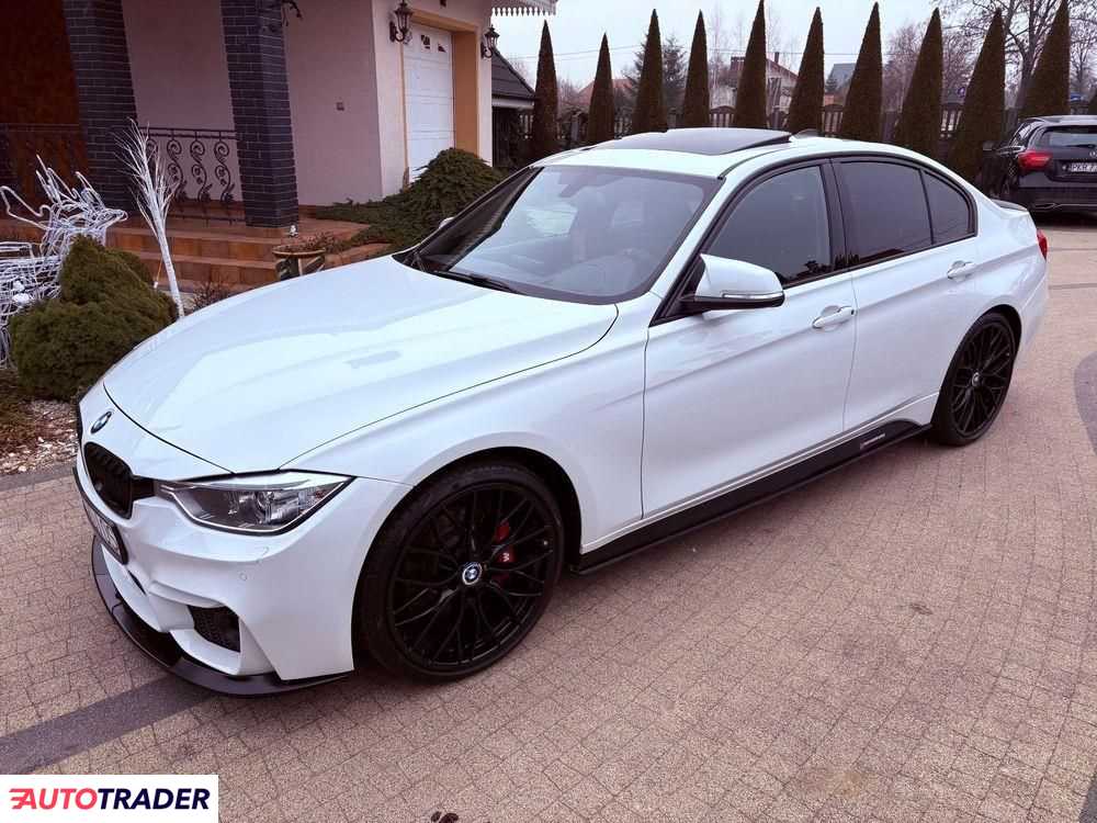 BMW 330 2013 3.0 306 KM