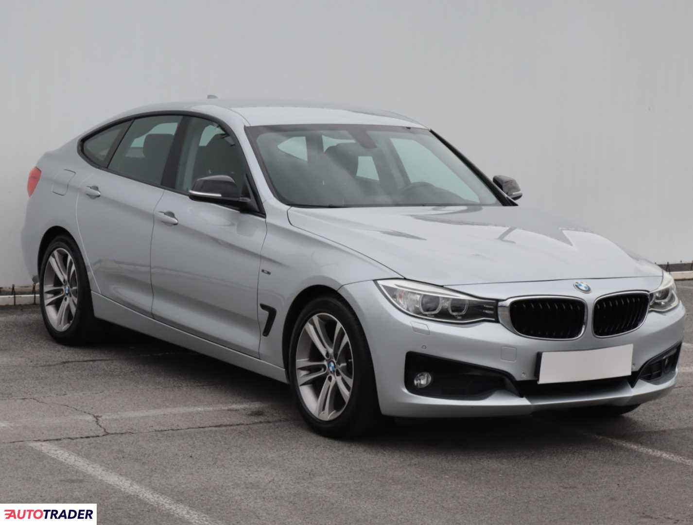 BMW 318 Gran Turismo 2014 2.0 140 KM