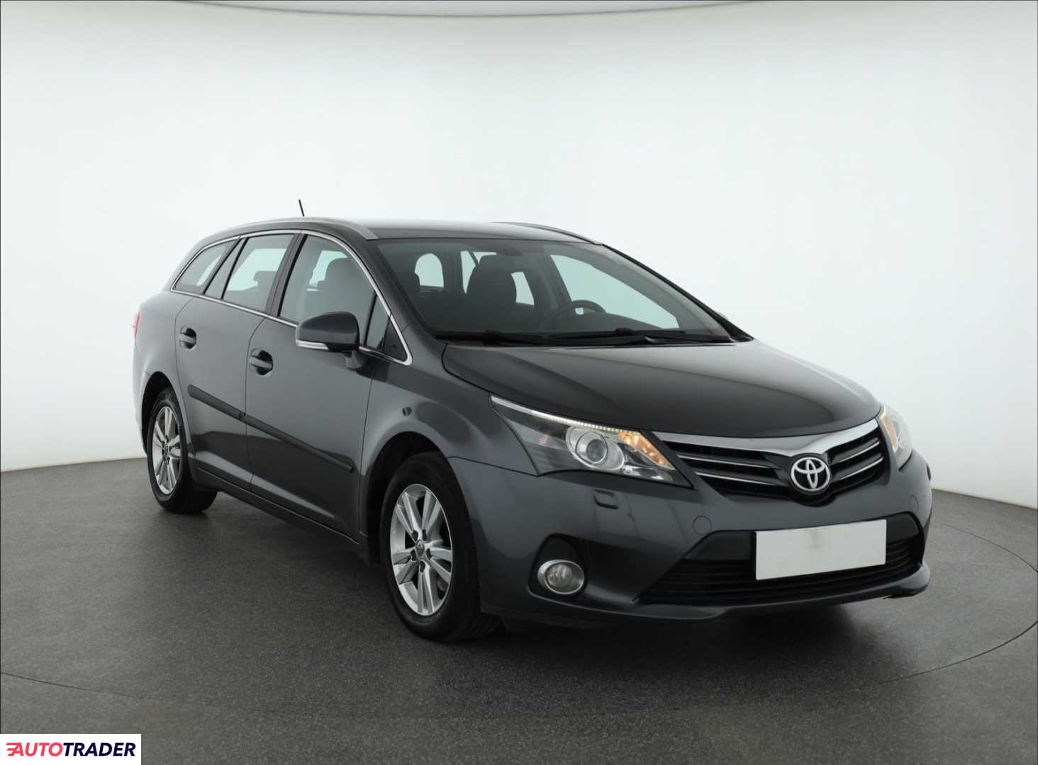 Toyota Avensis 2014 2.0 122 KM