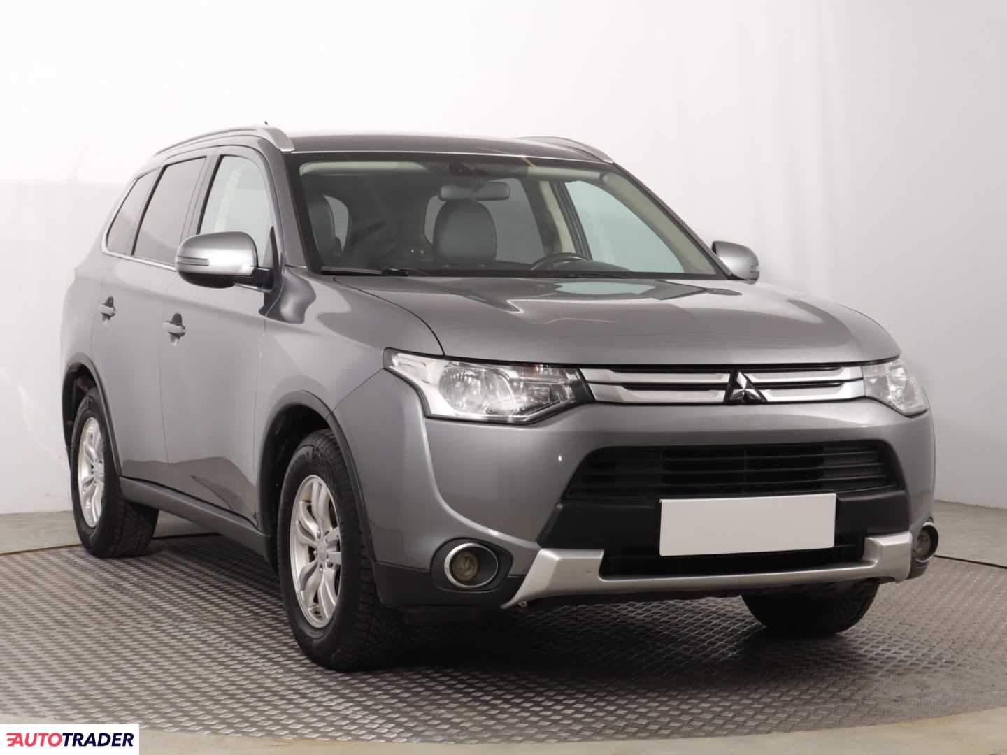 Mitsubishi Outlander 2015 2.0 147 KM