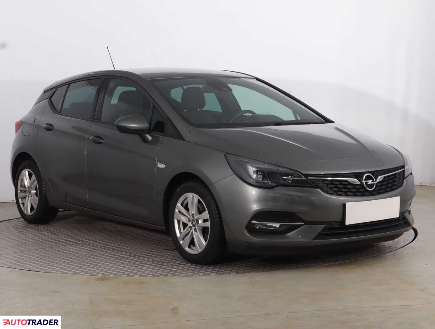 Opel Astra 2020 1.2 128 KM