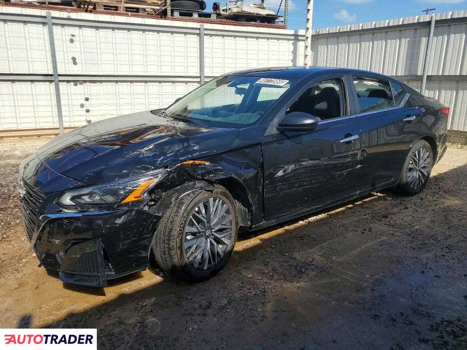 Nissan Altima 2025 2
