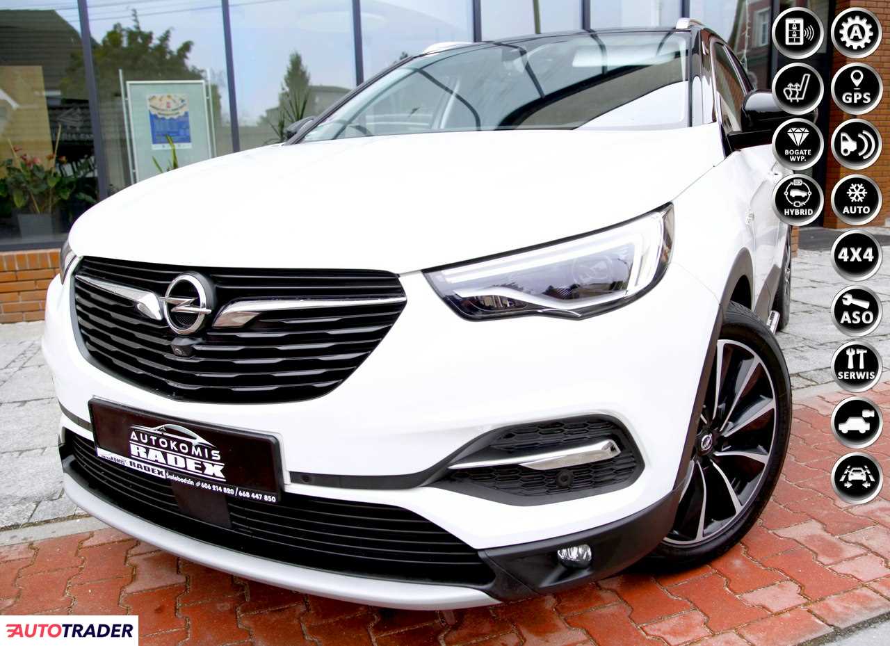 Opel Grandland X 2020 1.6 300 KM