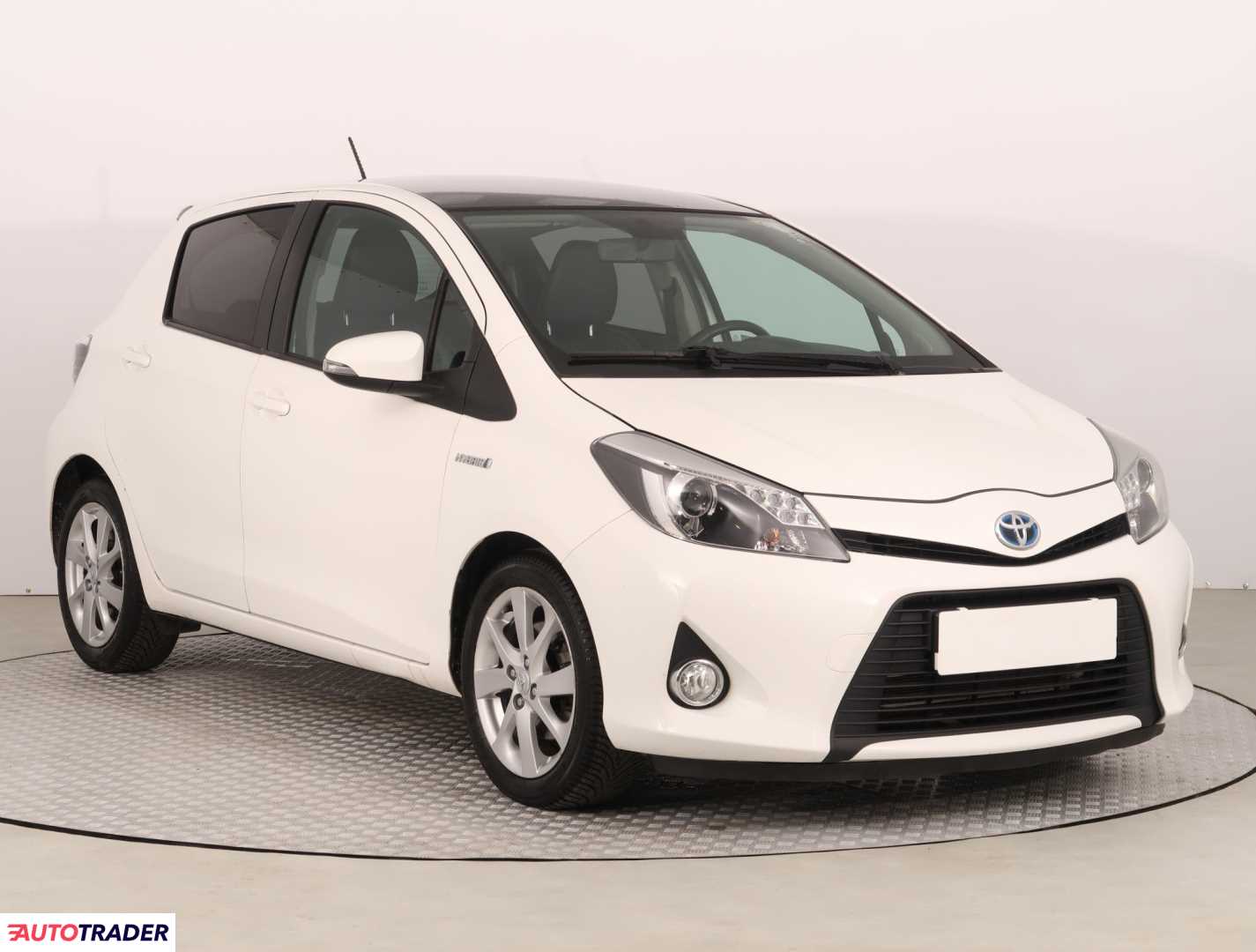 Toyota Yaris 2013 1.5 99 KM