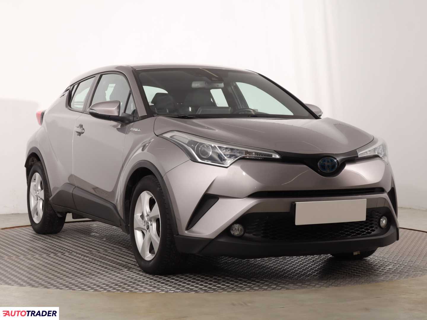 Toyota C-HR 2019 1.8 120 KM