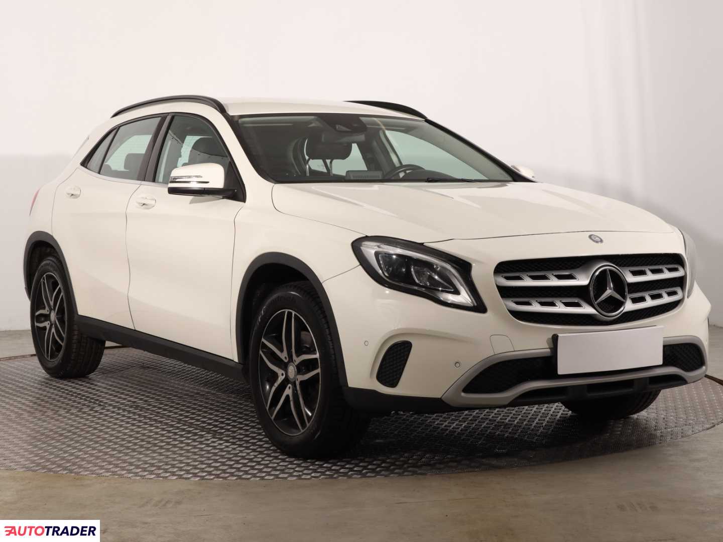 Mercedes G-klasa 2017 2.0 181 KM