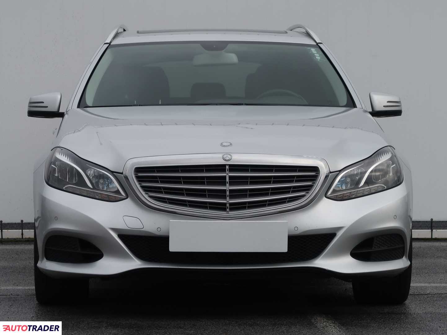 Mercedes E-klasa 2.1 201 KM 2013r. (Piaseczno)